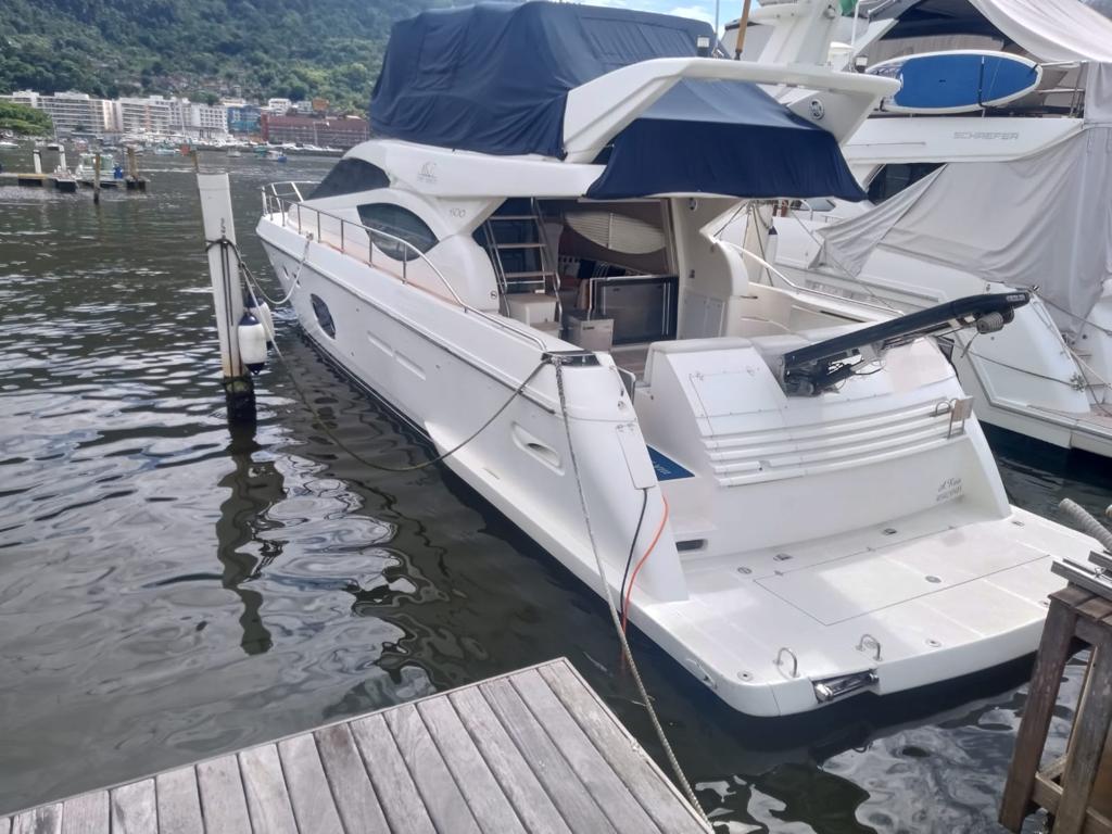 Ferretti 60